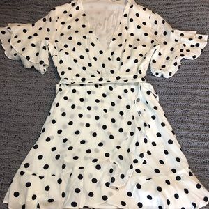 Mini dress white with black polka dots